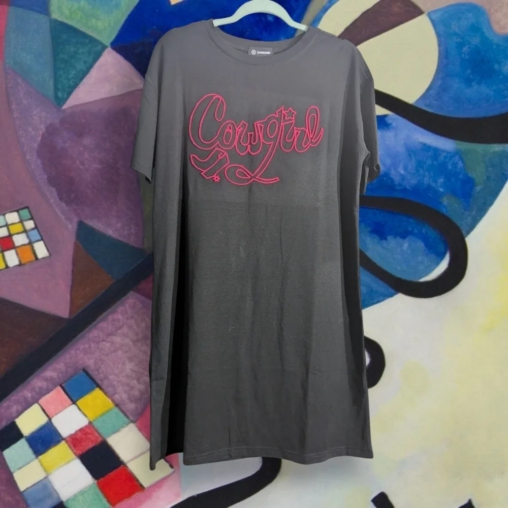 NWT Marigold Kiss Black T-Shirt Dress with Pink Cowgirl Design Size Medium